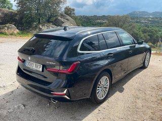 BMW 330e Touring Negro