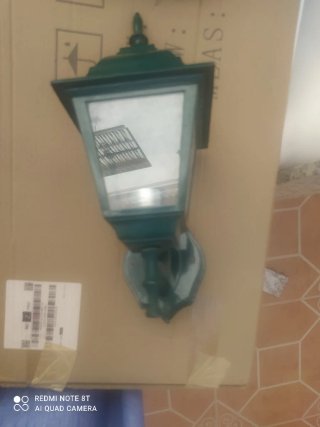 Farol de pared verde