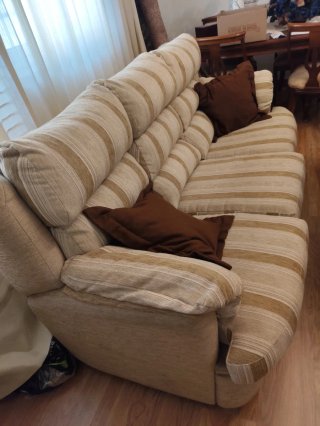 Juego de dos butacas y sofa de tres plazas