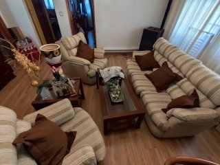 Juego de dos butacas y sofa de tres plazas