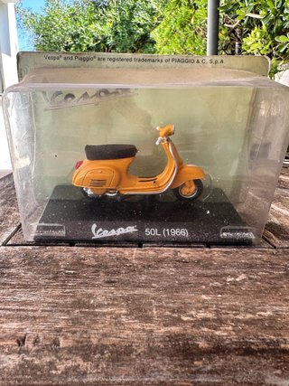 Modellino Vespa 50L (1966) Arancione