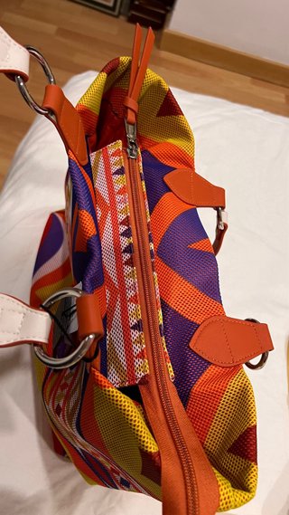 Bolso grande estampado sin estrenar