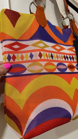 Bolso grande estampado sin estrenar