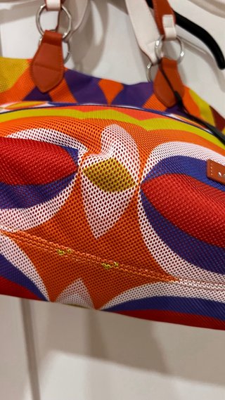 Bolso grande estampado sin estrenar