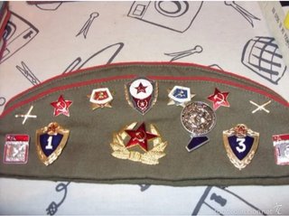 Gorro Ruso Militar con Insignias