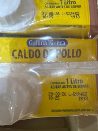 8 Litros Caldo de Pollo Gallina Blanca.