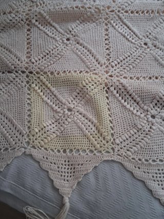 Colcha ganchillo vintage cama 90