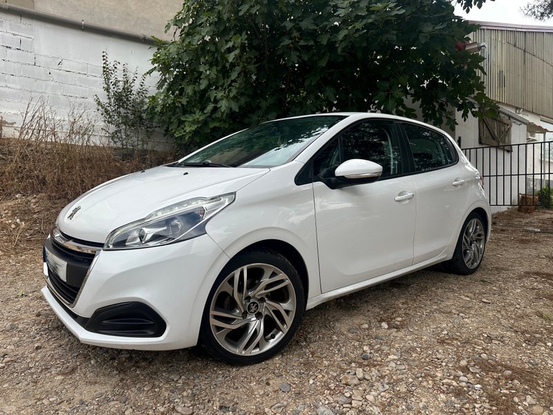 Peugeot 208 5P GT Line BlueHDi S&S 5vel MAN 2019