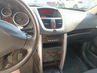 Peugeot 207 2014