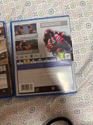 Consola PS4 (PlayStation 4) Negra + 4 Juegos