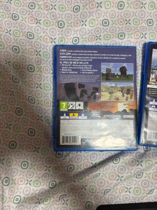 Consola PS4 (PlayStation 4) Negra + 4 Juegos