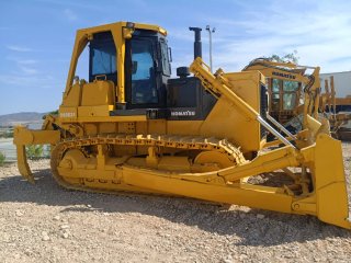 Komatsu D85-E21 Bulldozer