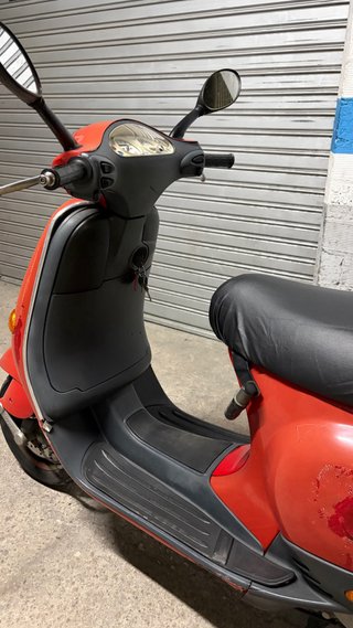 Vespa ET2 49cc Roja