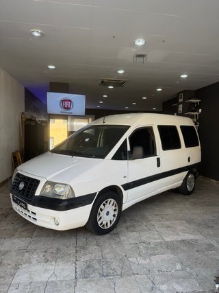 FIAT SCUDO 2.0 JTD 110cv 186000km 5 PLAZAS 1 DUEÑO