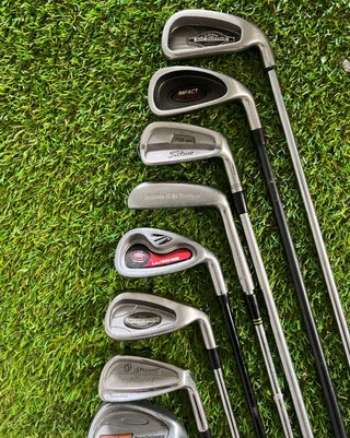 Set de Palos de Golf CALLAWAY y TITLEIST