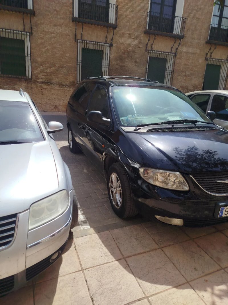 Chrysler Voyager 2003 - foto 1