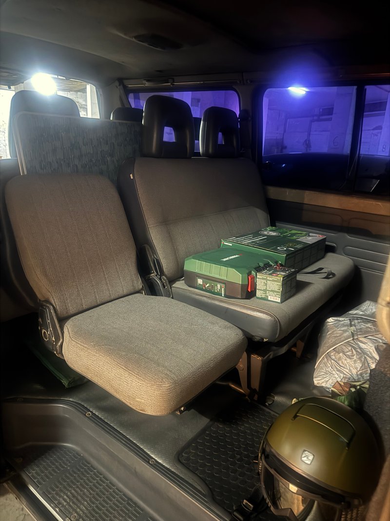 Mitsubishi Space Gear 1991 - foto 1