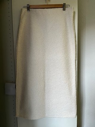 Conjunto Mango: Jersey y Falda Bouclé