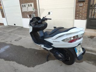 Suzuki Burgman 400 ABS Blanca