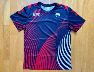 Camiseta UFC Venum Topuria Talla M