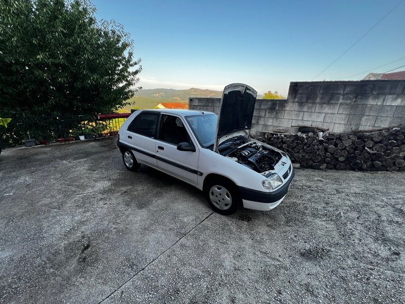 Citroen Saxo 1.5D 1998 - foto 1