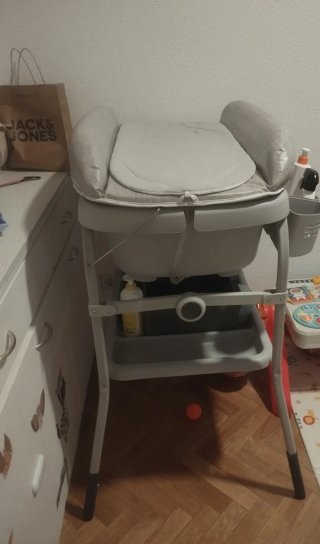 Cambiador - bañera de bebé Chicco,color  gris