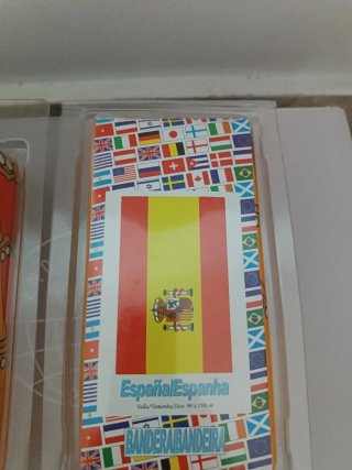 Lote España: Bufanda y 2 banderas