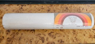 Rollo de papel blanco con textura
