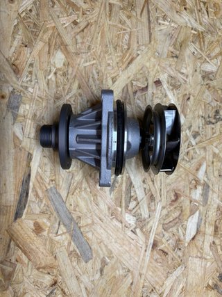NUEVA Bomba de agua BMW E36/E46 M50/M52/M54
