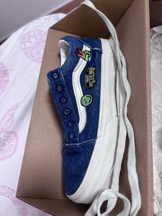 Vans Old Skool Denim con parches es la talla 34 !!