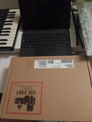 Microsoft Surface Go 3 - i3 8gb RAM 256 GB