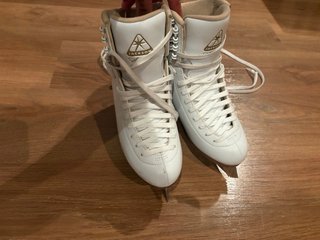 Patines de Hielo Blancos