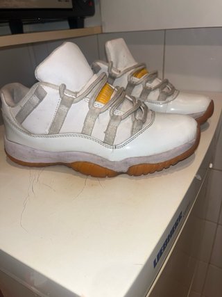 70€ por 8 pares de zapatillas talla 41