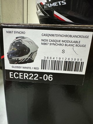 Cascos de moto marca NOX y MT Helmets
