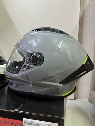Cascos de moto marca NOX y MT Helmets