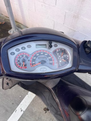 Kymco Bet & Win 125cc Scooter Azul Oscuro