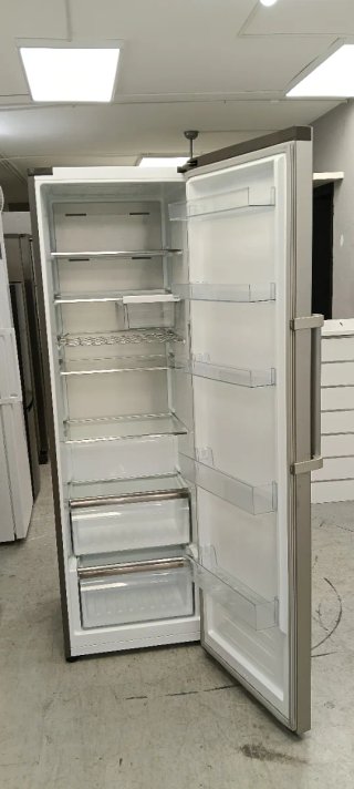 NEVERA DE UNA PUERTA HISENSE NO FROST ENERGÍA A+