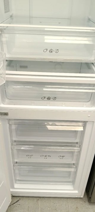 NEVERA COMBI CANDY NO FROST ENERGÍA A+