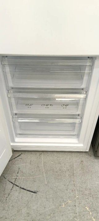 NEVERA COMBI CANDY NO FROST ENERGÍA A+