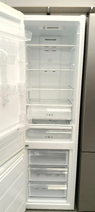 NEVERA COMBI CANDY NO FROST ENERGÍA A+