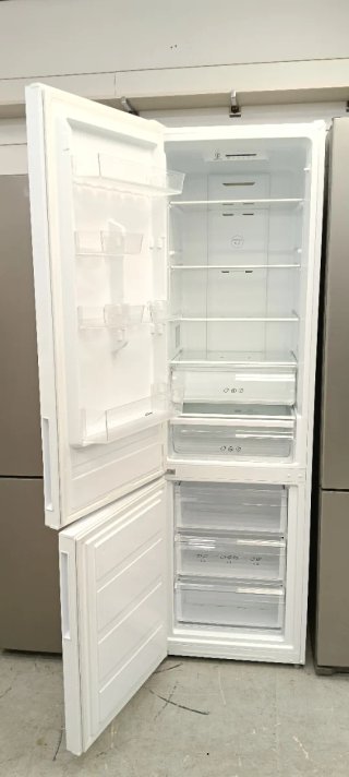 NEVERA COMBI CANDY NO FROST ENERGÍA A+