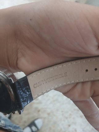Orologio da polso con cinturino in pelle nera