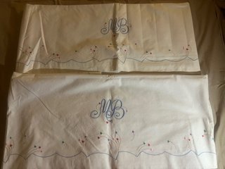 2 Sábanas antiguas Algodón Bordadas Iniciales MB