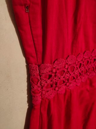Vestido frambuesa con encaje talla M