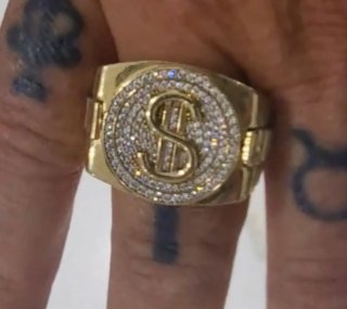 Anillo Sello Oro 18k Dólars con circonitas