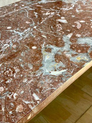MESA AUXILIAR CON MÁRMOL