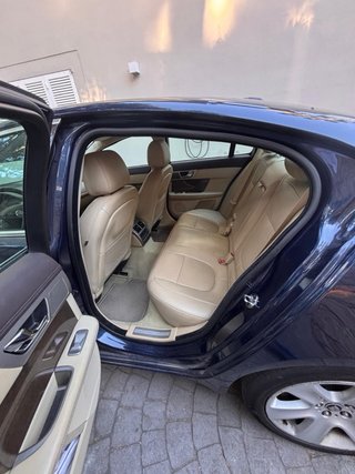 Jaguar XF 2.7 V6 Diesel (204 CV) – Impecable estad