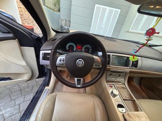 Jaguar XF 2.7 V6 Diesel (204 CV) – Impecable estad