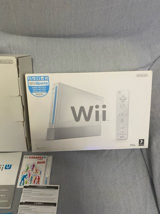 Cajas Wii U y Wii Nintendo LEER ANUNCIO