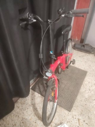 Bicicleta pieghevole rossa